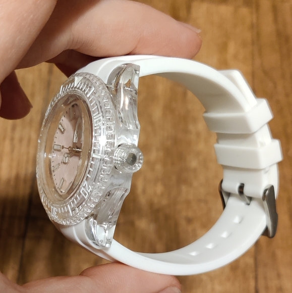 Clear Seiko Automatic - Picture 6 of 11